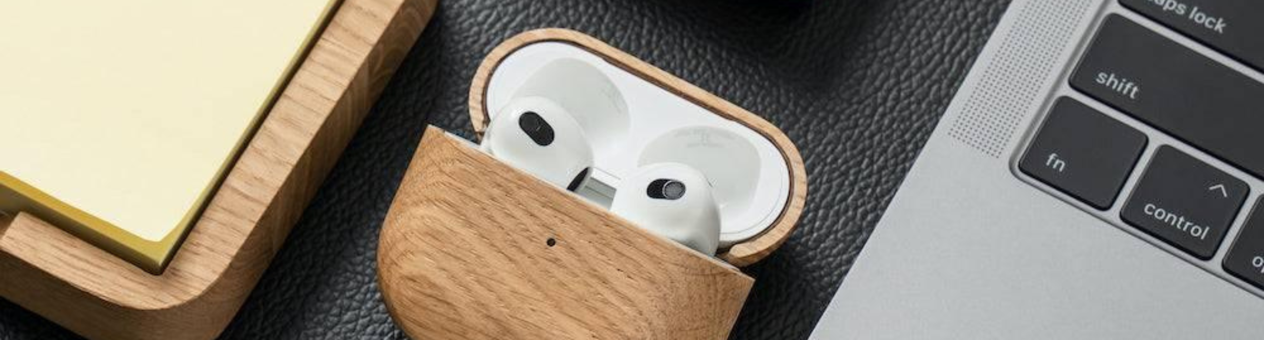 AirPods Cases von SIMPLY THE DESK