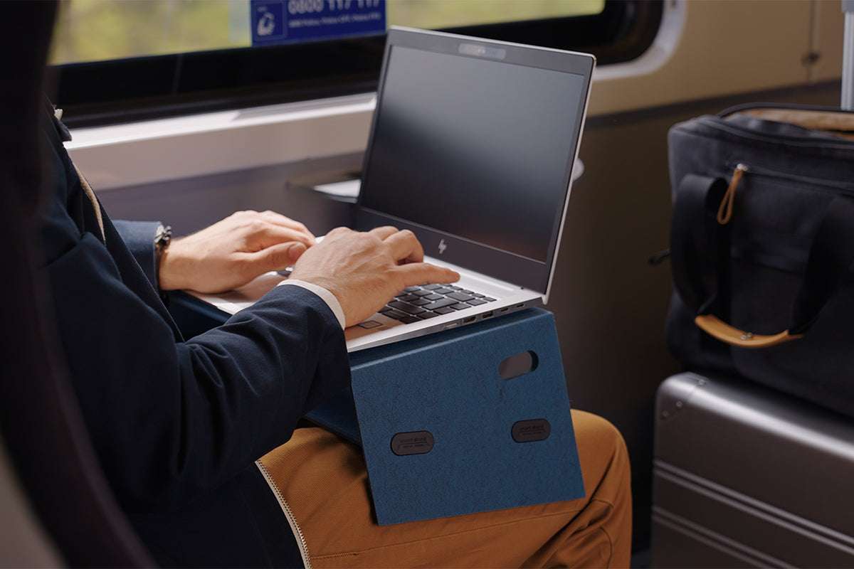 Faltbarer Laptop Ständer #farbe_ozeanblau