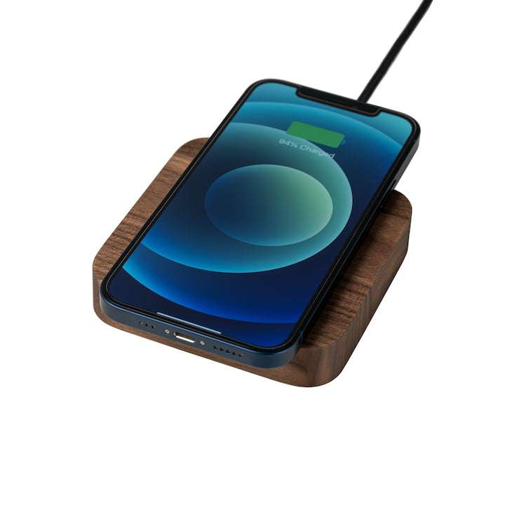 Wireless Charger aus Holz #material_walnuss